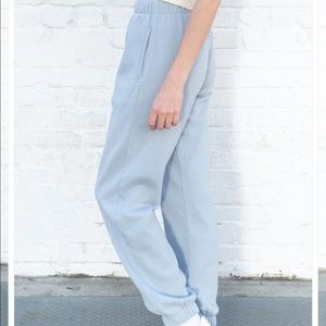 Brandy Melville Rosa sweatpants